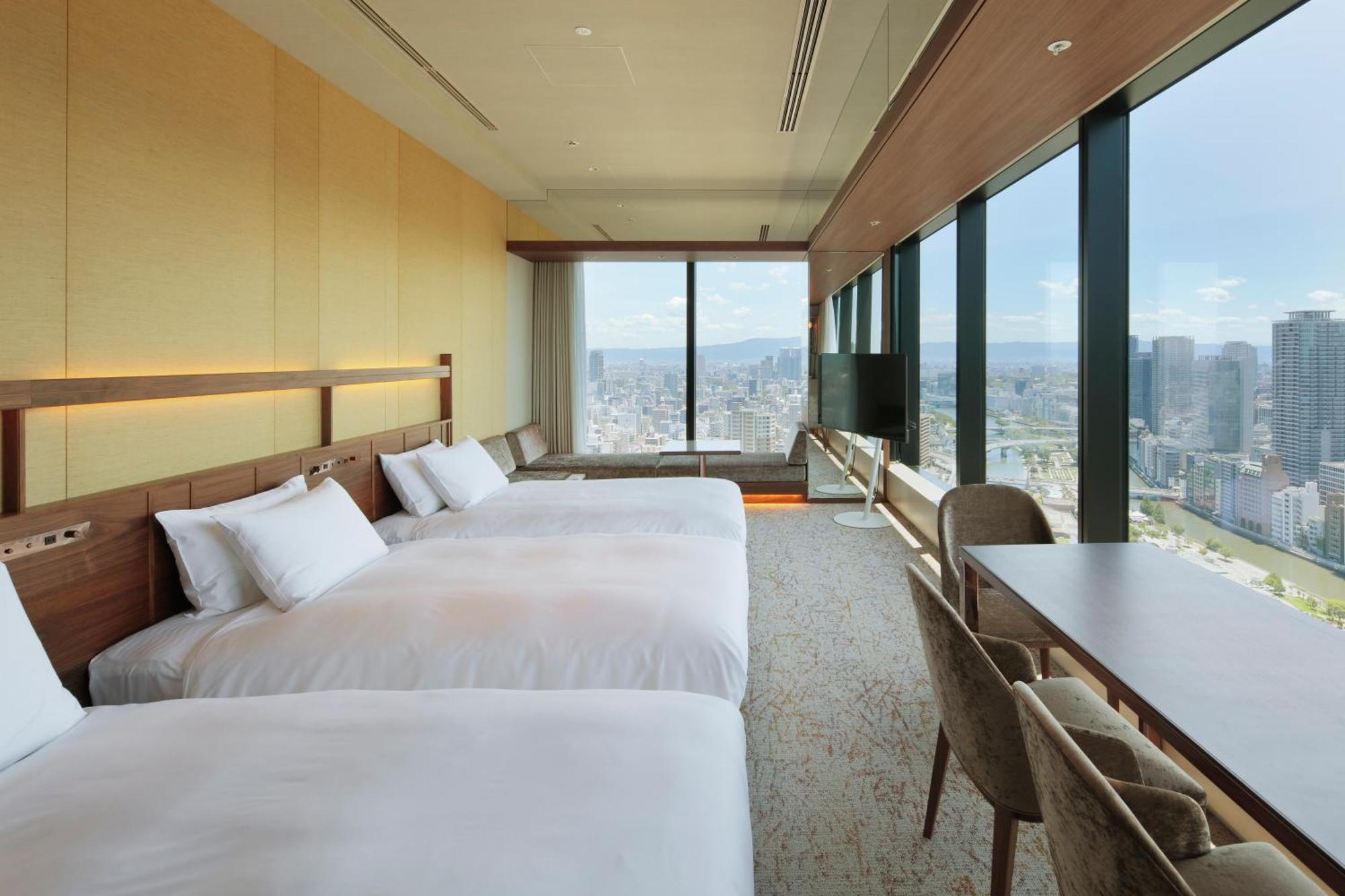 Candeo Hotels Osaka The Tower Bagian luar foto Deluxe Twin