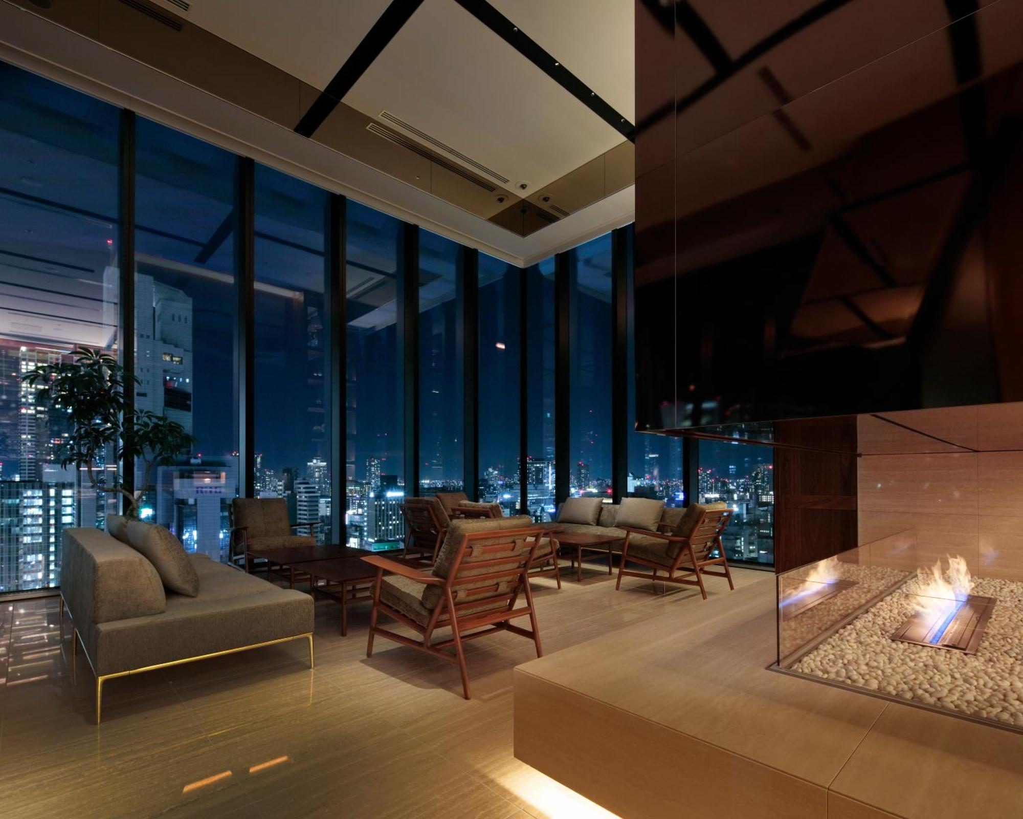 Candeo Hotels Osaka The Tower Bagian luar foto The Sky Lounge